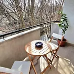 Nps - Only 10 Minutes From The 아파트